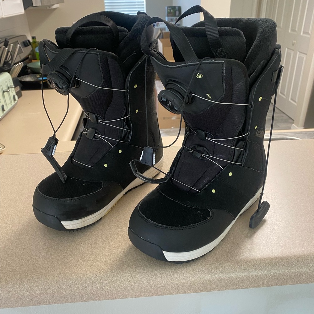 SALOMON IVY BOA SJ SNOWBOARD BOOTS